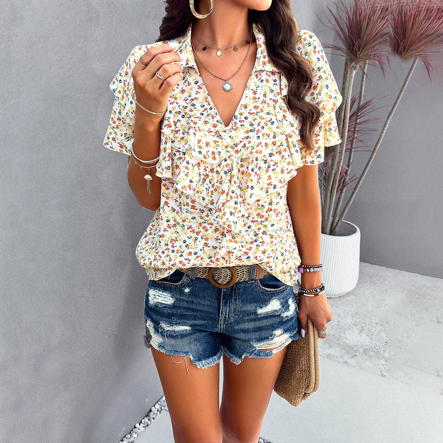 European and American women's spring and summer elegant printed ear edge top